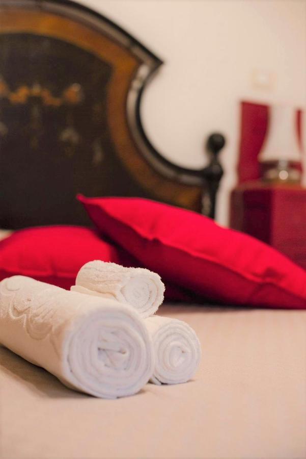 La Finestra Sul Colle Bed & Breakfast Parrana San Martino Luaran gambar